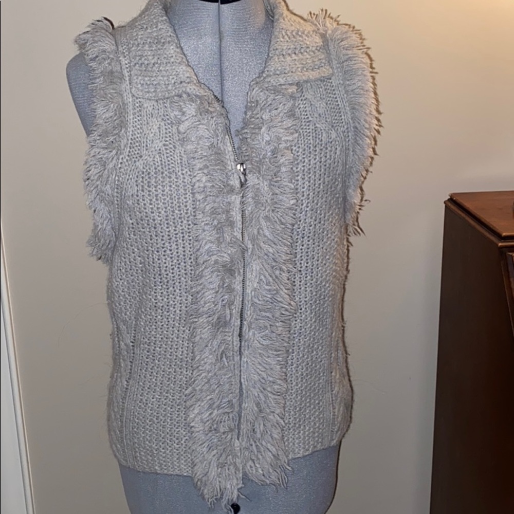 Great Condition Banana Republic Italian Yarn Vest